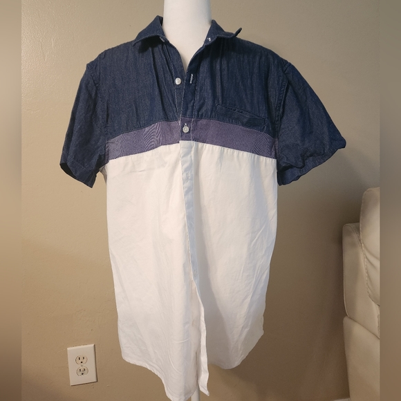 Mens button up guess shirt - Picture 2 of 7